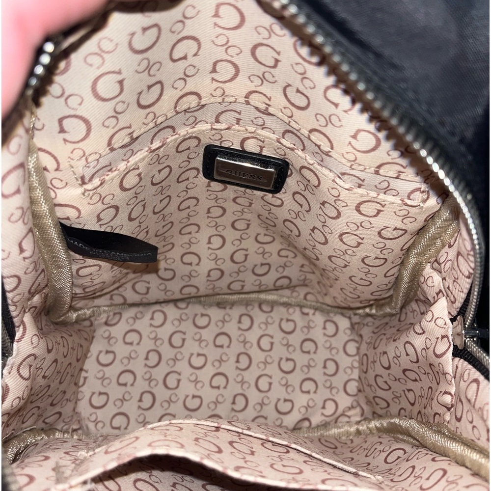 Guess backpack - Picture 3 of 4